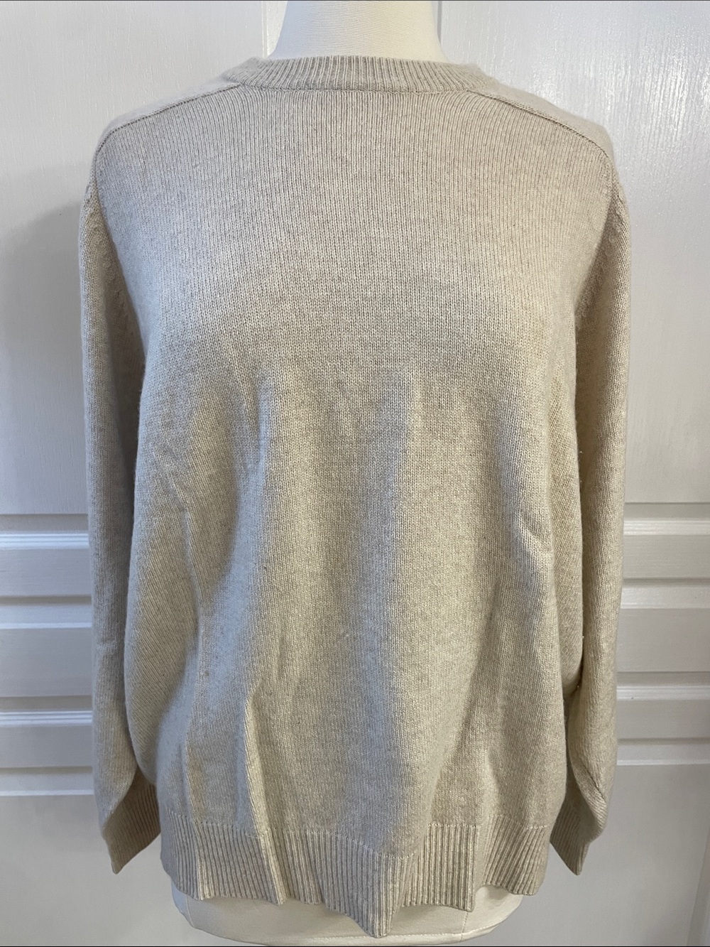 Roundtree & York Cashmere Neutral Beige Crewneck Sweater